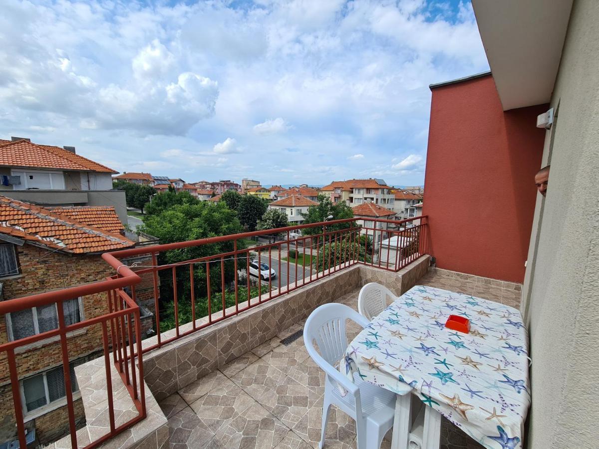 Къща За Гости Яневи Ravda Exterior foto